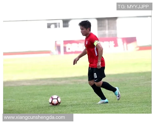 入住抖音的足球明星有哪些他们在平台上的表现如何吸引了多少粉丝